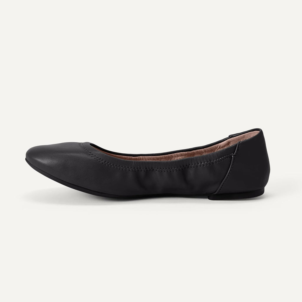 Amazon Essentials Women's Comfortable Round Toe Ballet Flats, Cushioned Memory Foam