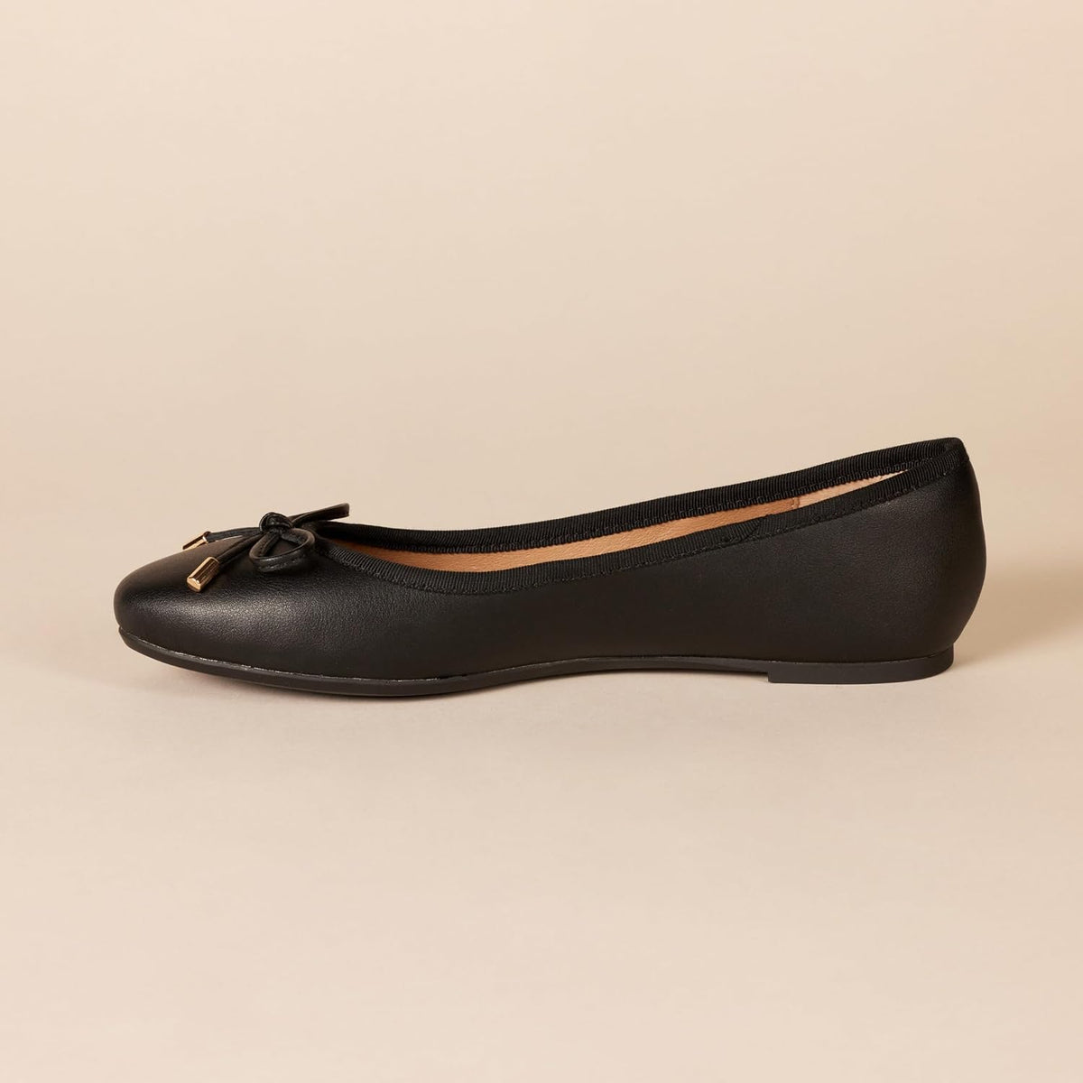 Amazon Essentials Women's Round Toe Ballet Flats