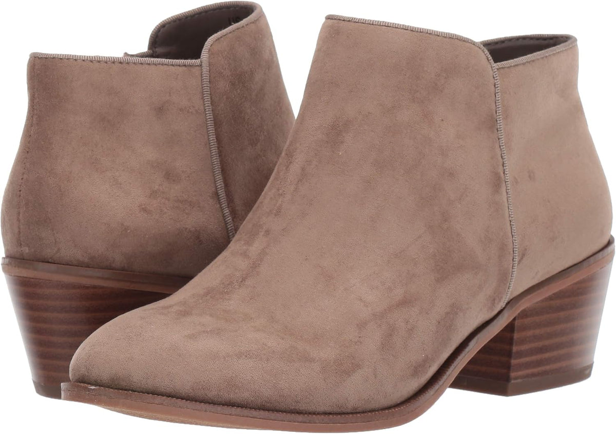 Amazon Essentials Women's Low Heel Ankle Boots with Side Zipper, Stacked Block Heel